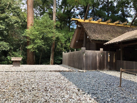 きつねの神社散歩｜伊勢神宮へのお参り その1【豊受大神宮（外宮）編】 | 開運の神様